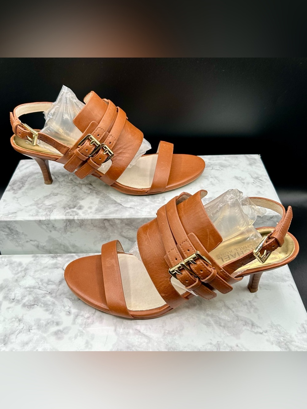 MICHAEL MICHAEL KORS Tan Leather Strappy Heels Gold Buckle Hardware. Size 6.5 - Picture 6 of 15